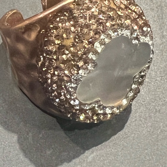 Magnificent rose gold ring with mother of pearl and Swarovski crystals size 7-8 - Picture 4 of 5